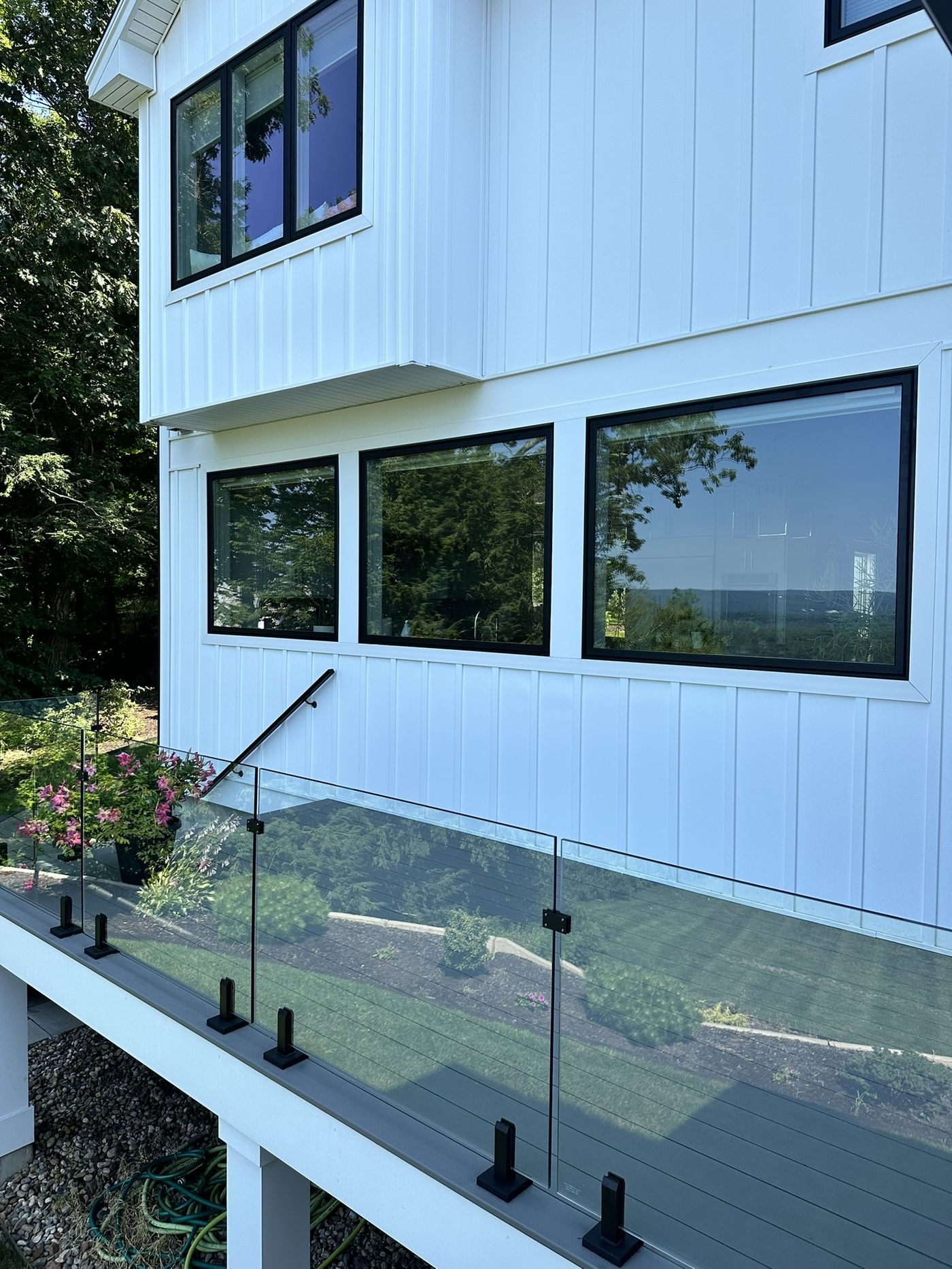 Exterior window cleaning by Clear View Window Co. in Connecticut