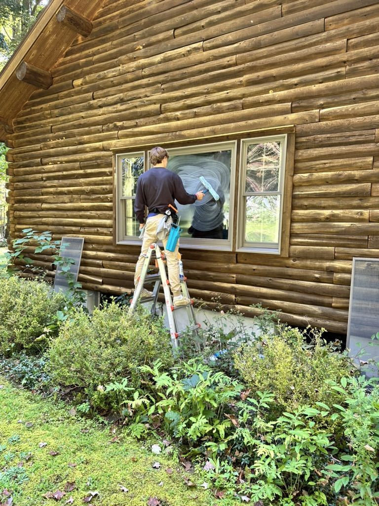 Exterior window cleaning by Clear View Window Co. in Connecticut