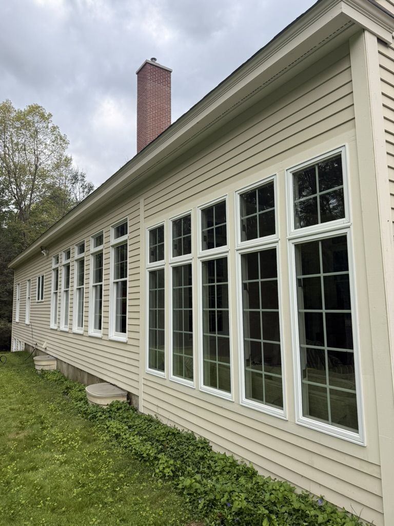Exterior window cleaning by Clear View Window Co. in Connecticut