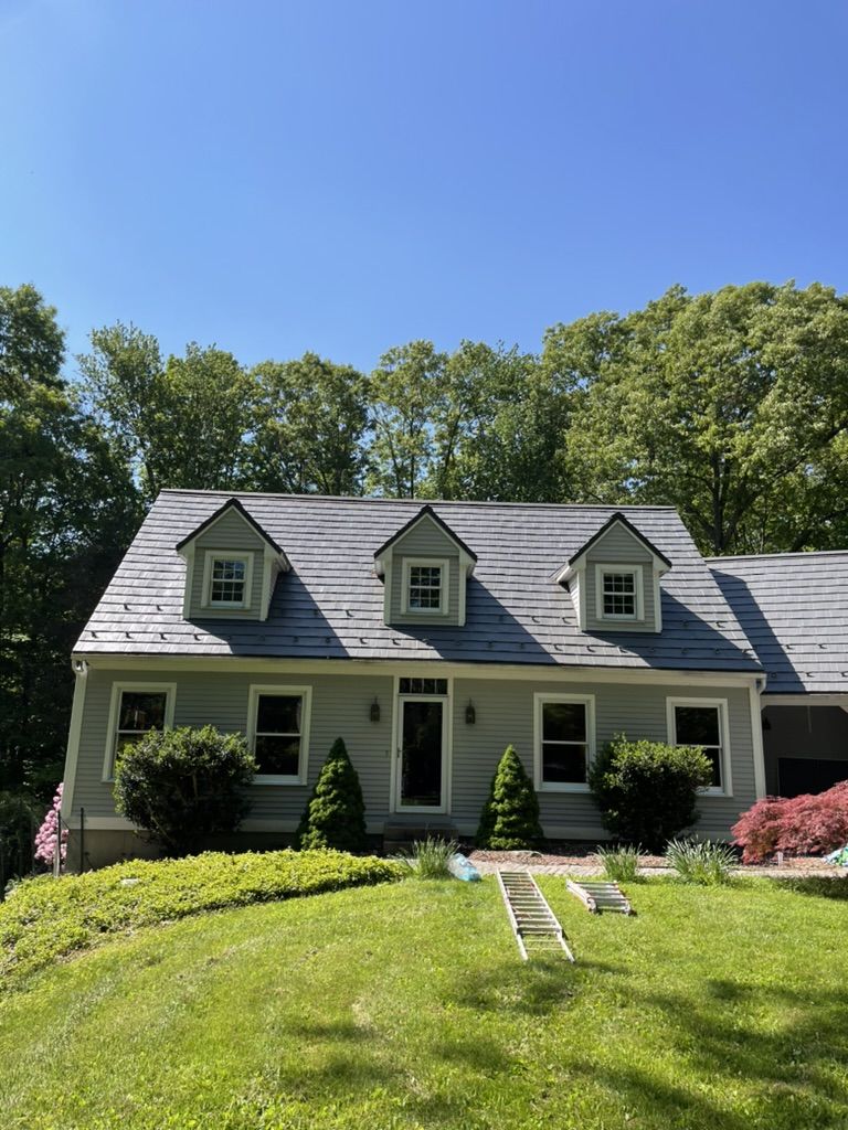 Exterior window cleaning by Clear View Window Co. in Connecticut